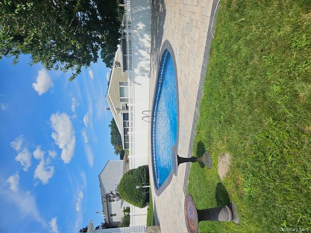 147 W 11th Street, Deer Park, NY 11729