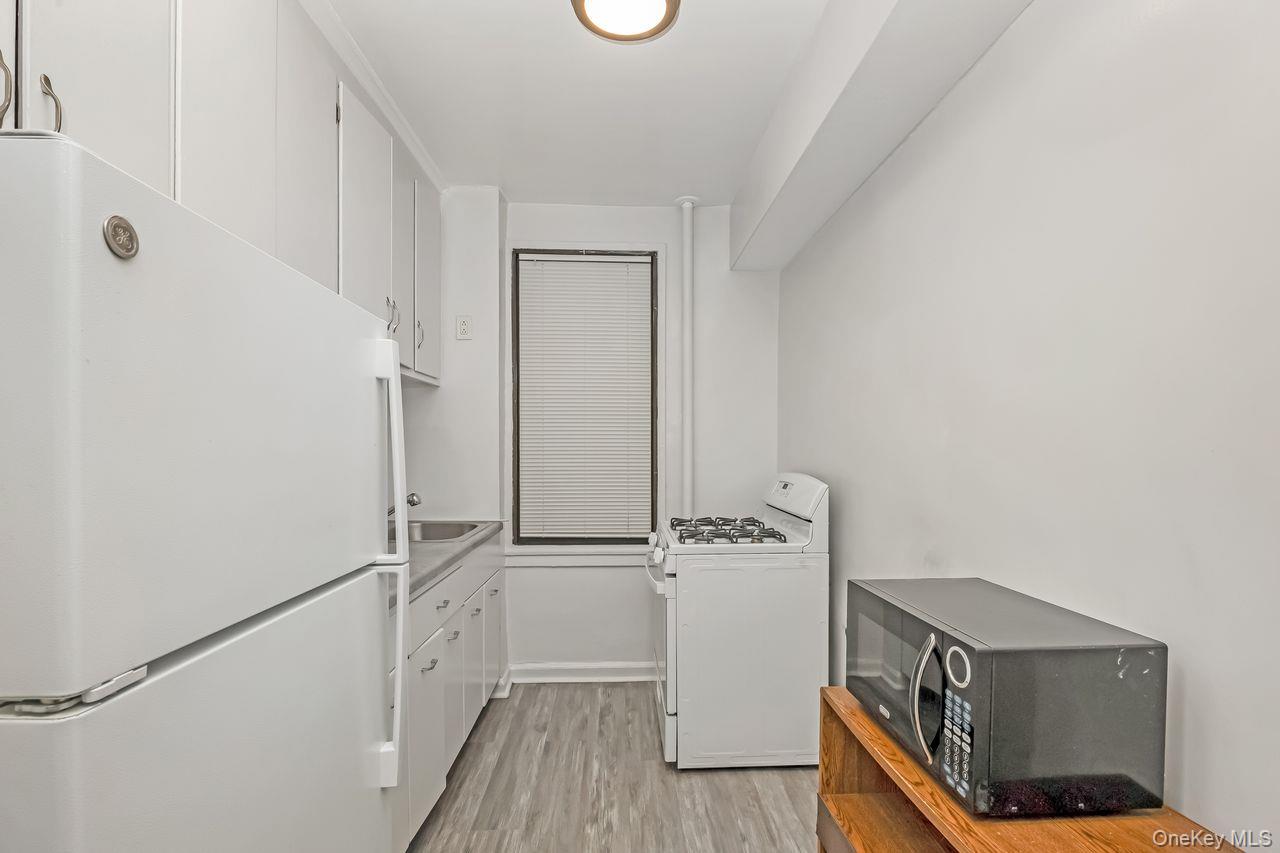 9850 63rd Drive # 1F, Rego Park, NY 11374