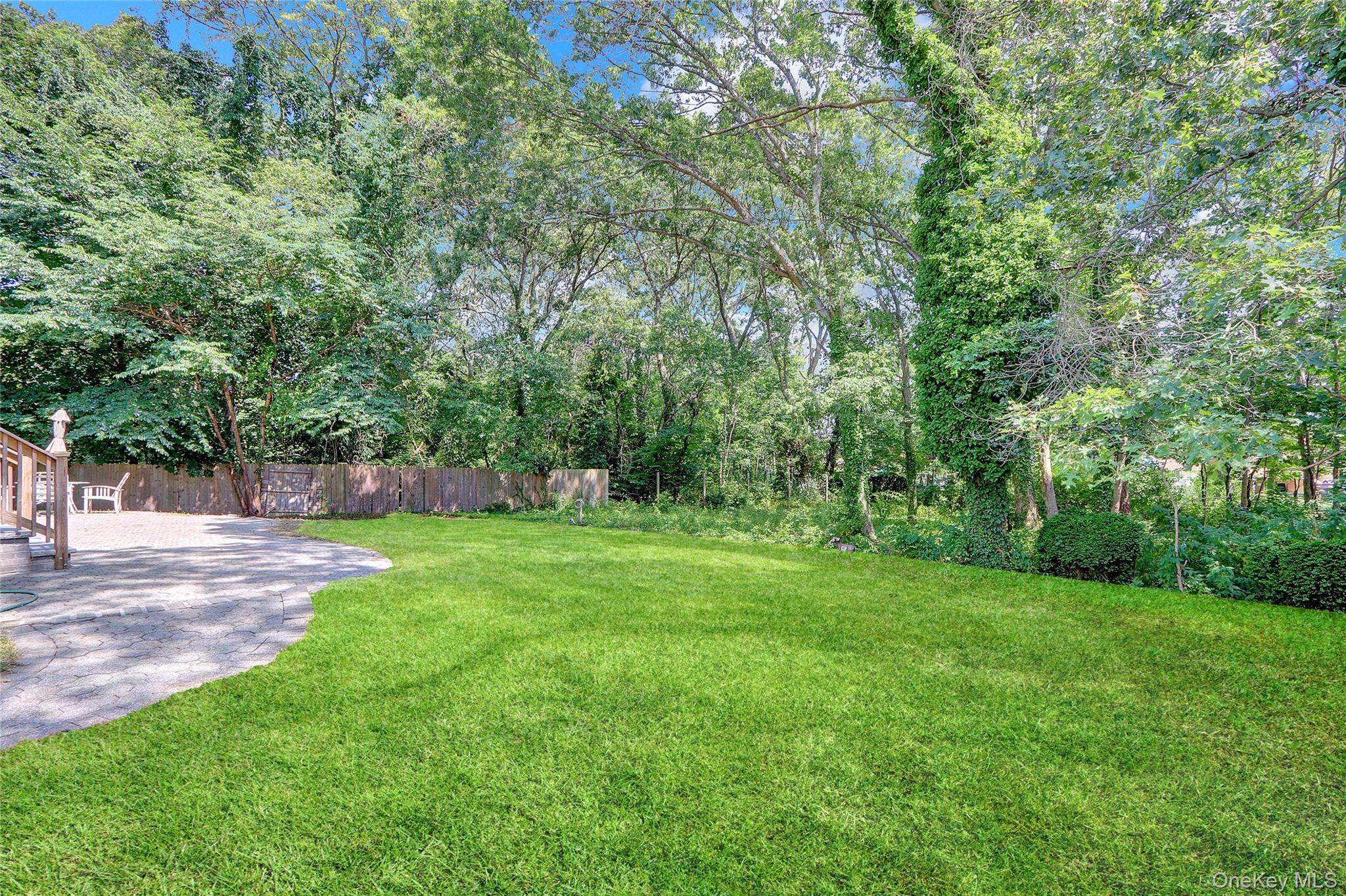 100 Erlanger Boulevard, North Babylon, NY 11703