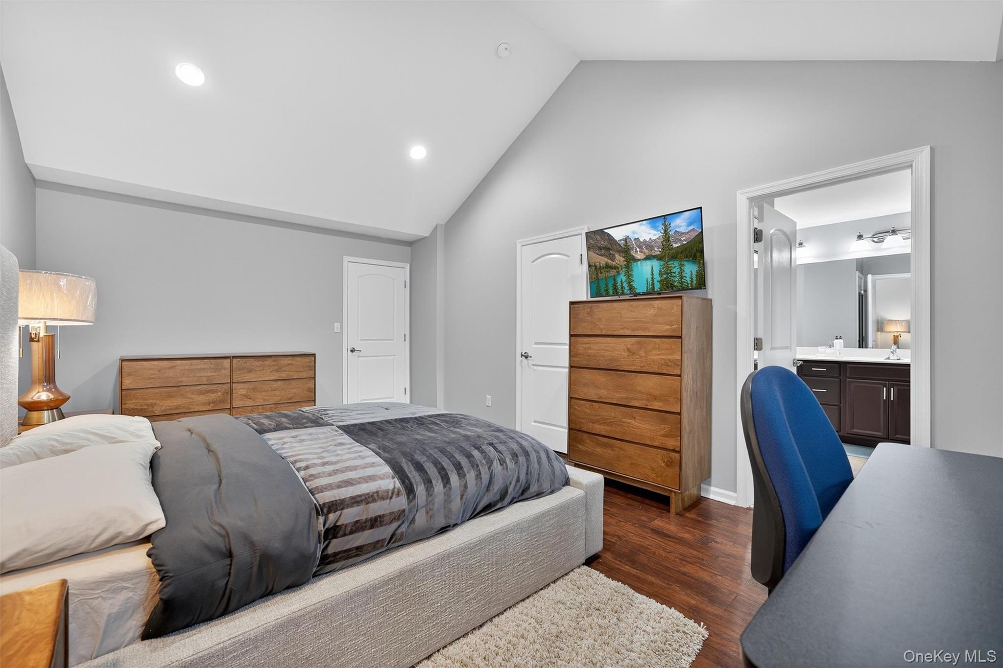 20 Atwood Drive, Middletown, NY 10940