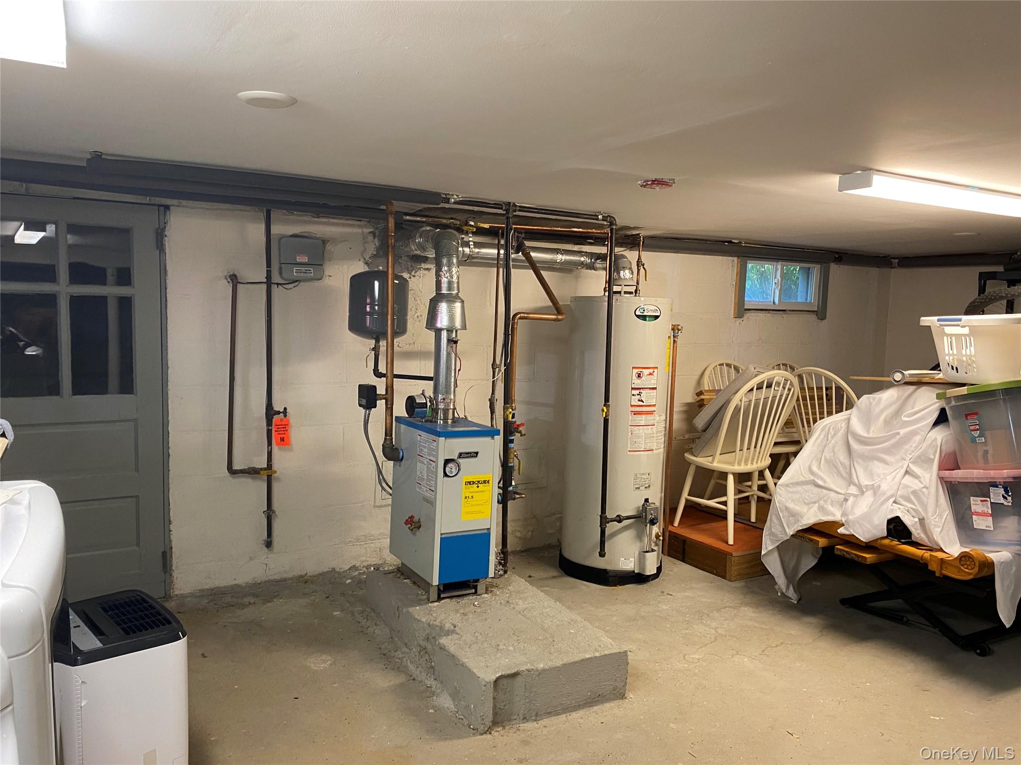 3937 John Lane, Seaford, NY 11783