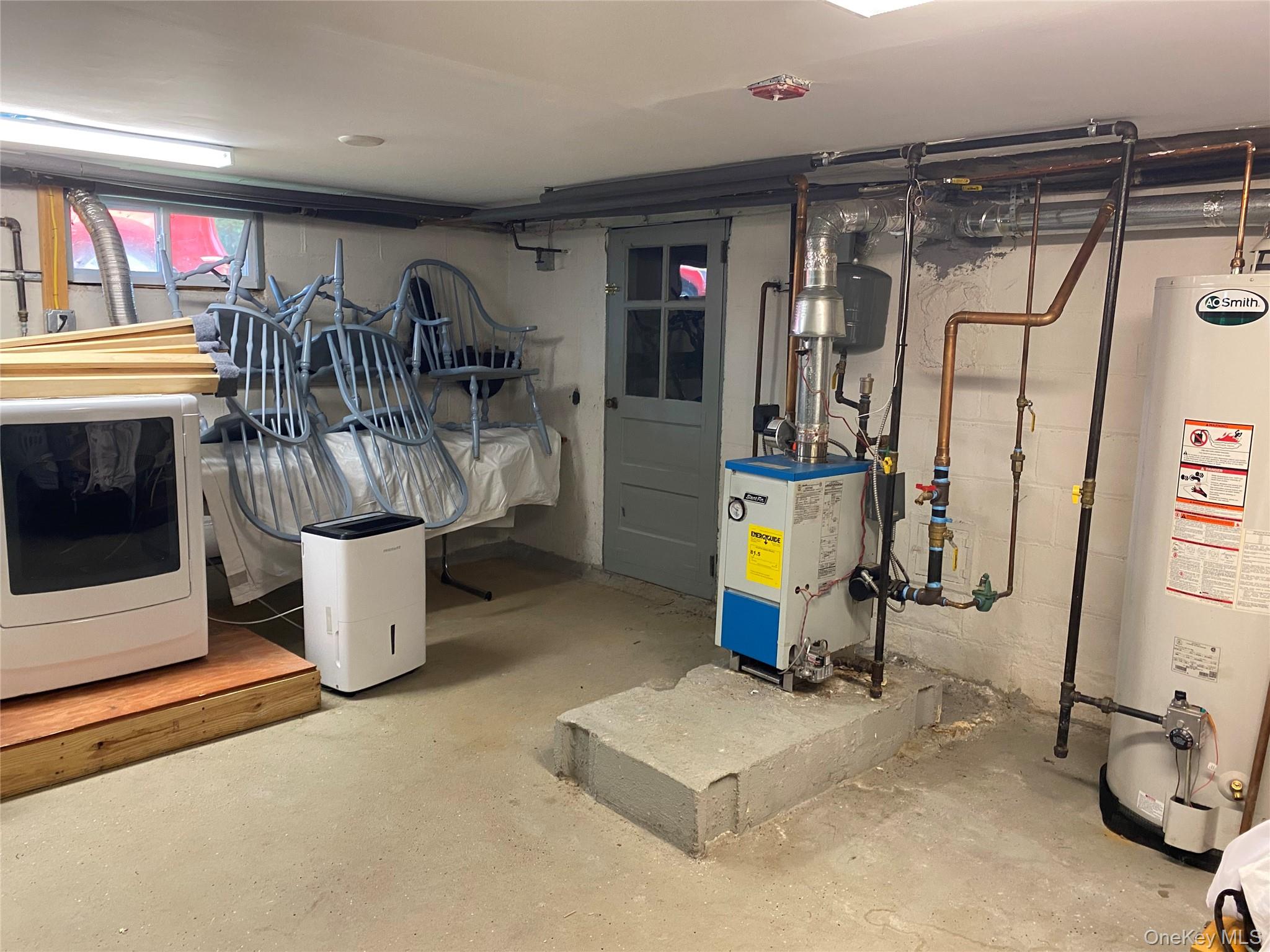 3937 John Lane, Seaford, NY 11783