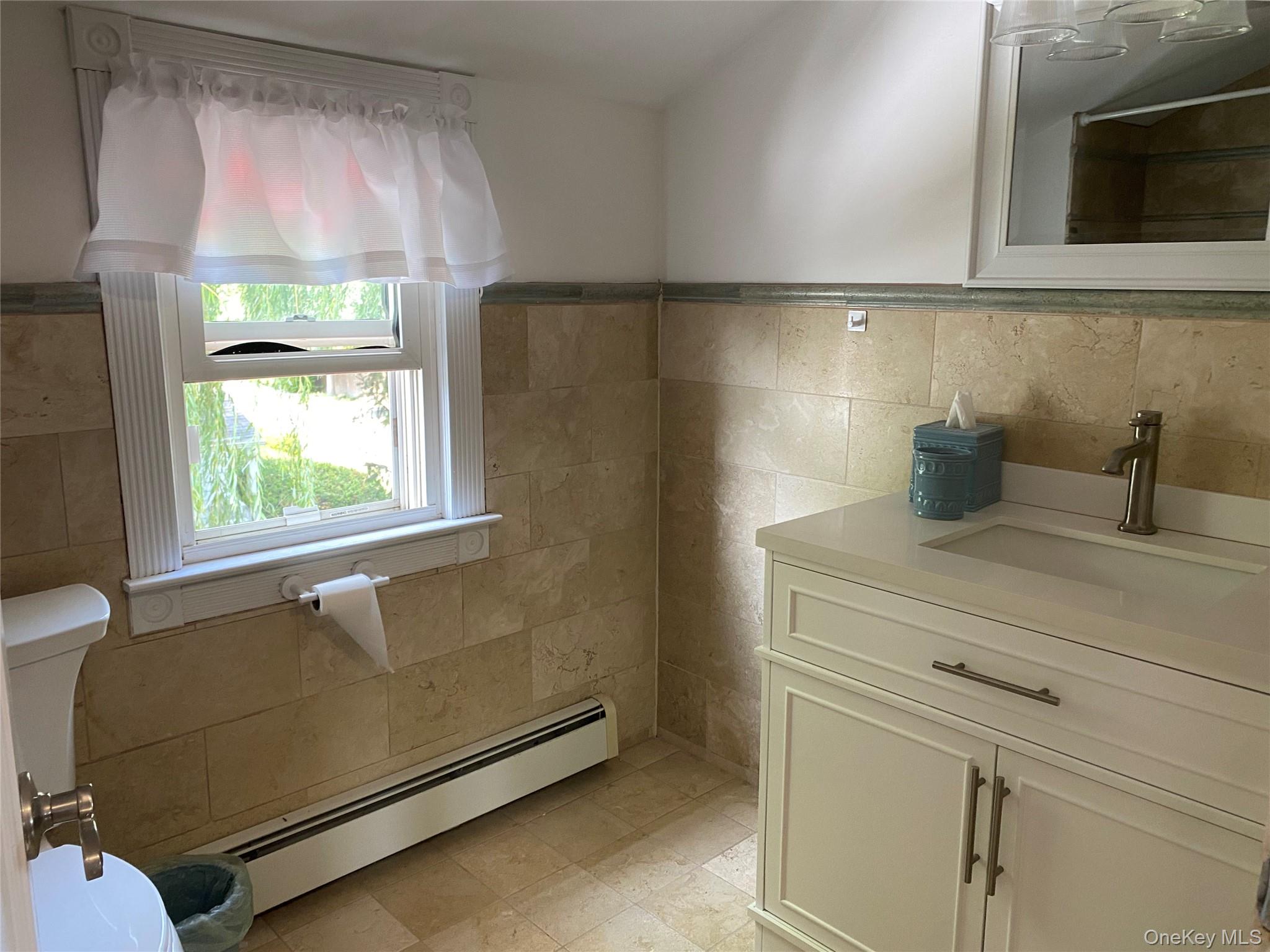 3937 John Lane, Seaford, NY 11783