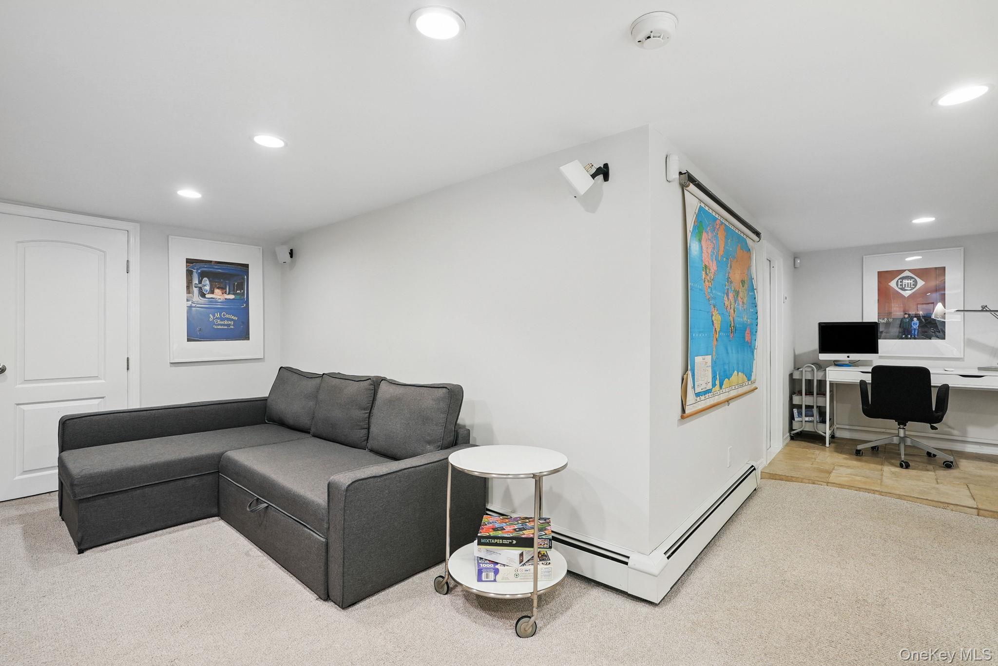 16 Coralyn Road, Scarsdale, NY 10583