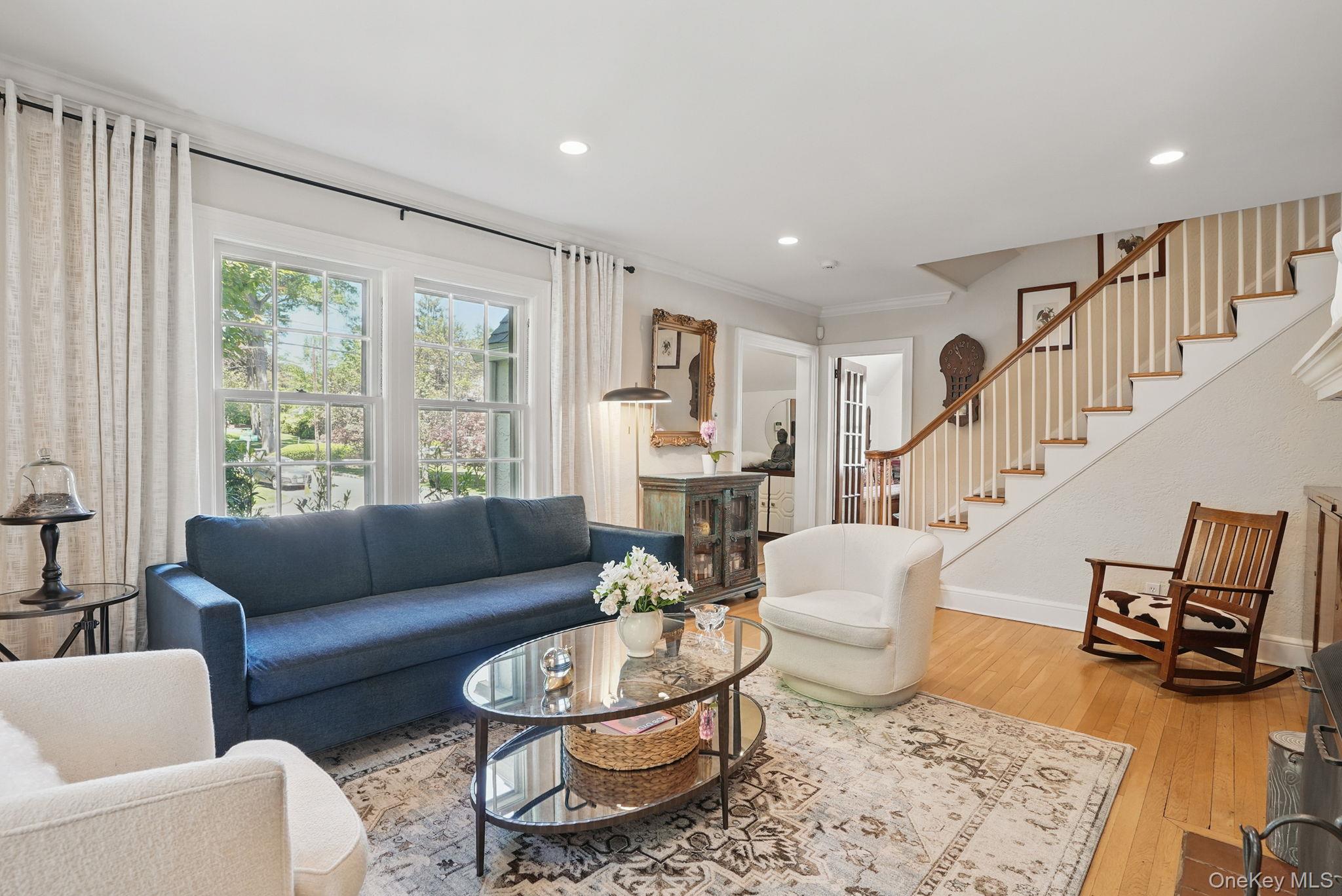 16 Coralyn Road, Scarsdale, NY 10583