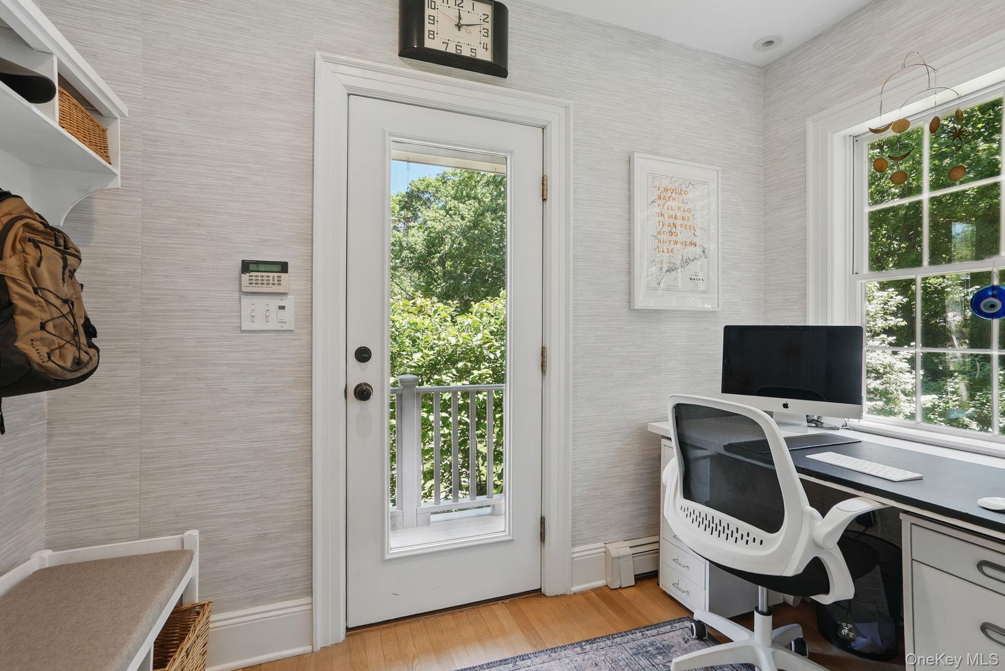 16 Coralyn Road, Scarsdale, NY 10583