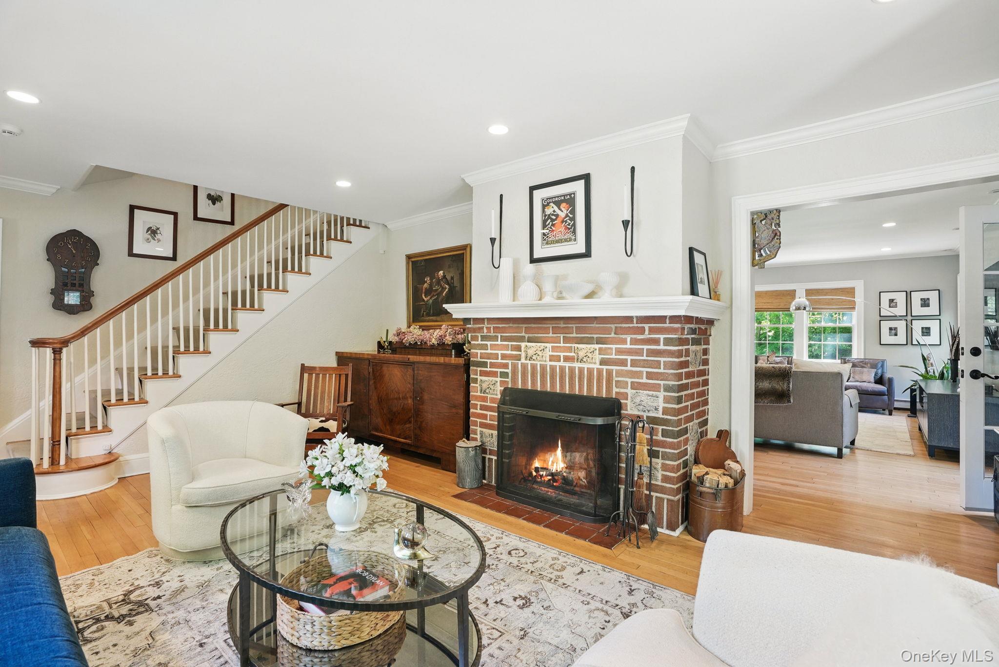 16 Coralyn Road, Scarsdale, NY 10583