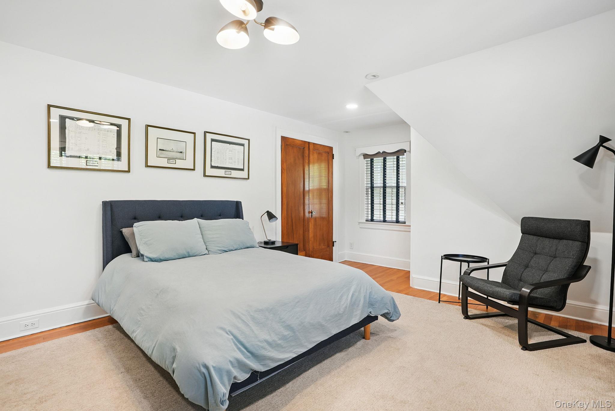 16 Coralyn Road, Scarsdale, NY 10583