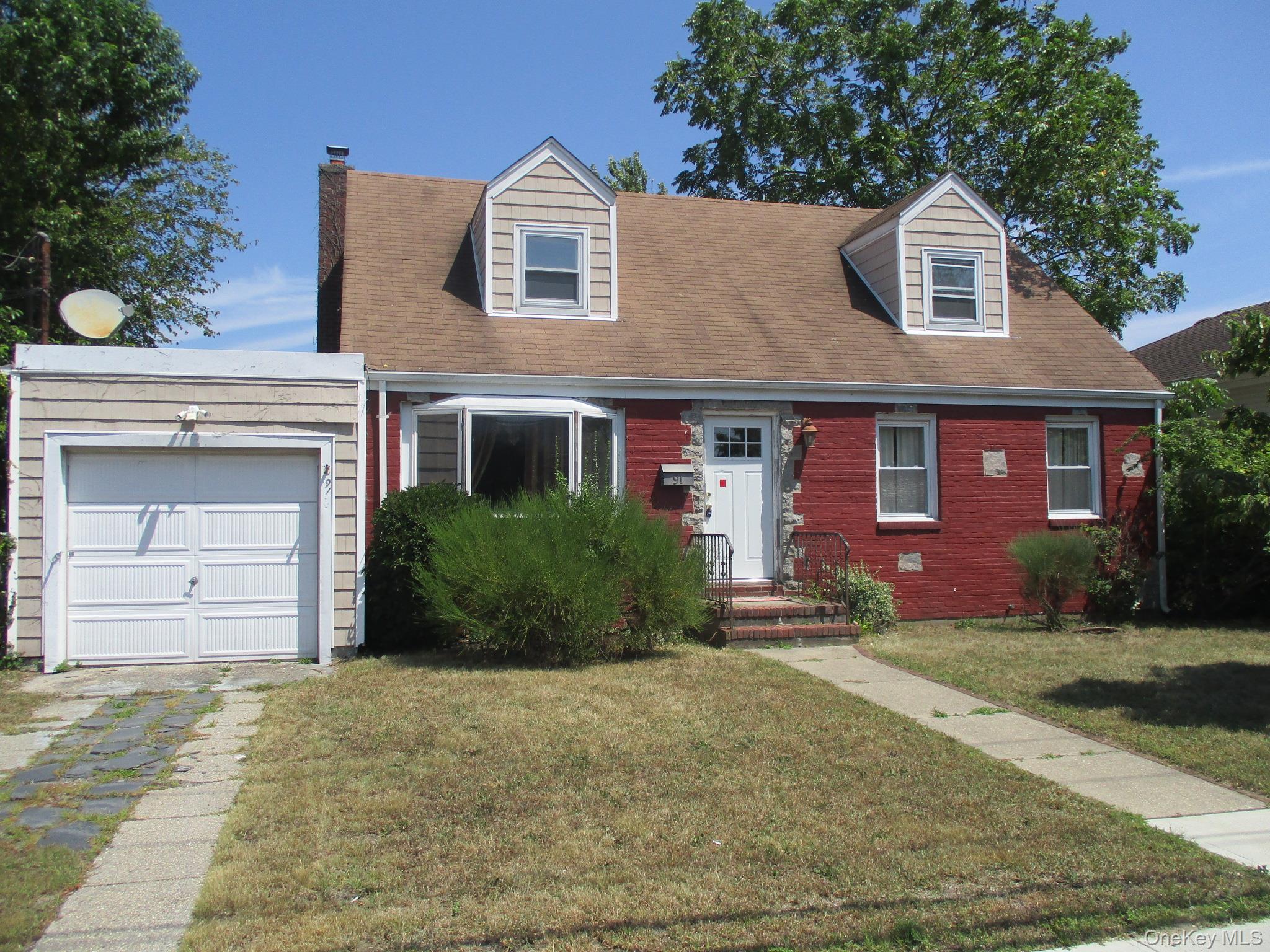 91 Doges Promenade, Copiague, NY 11757