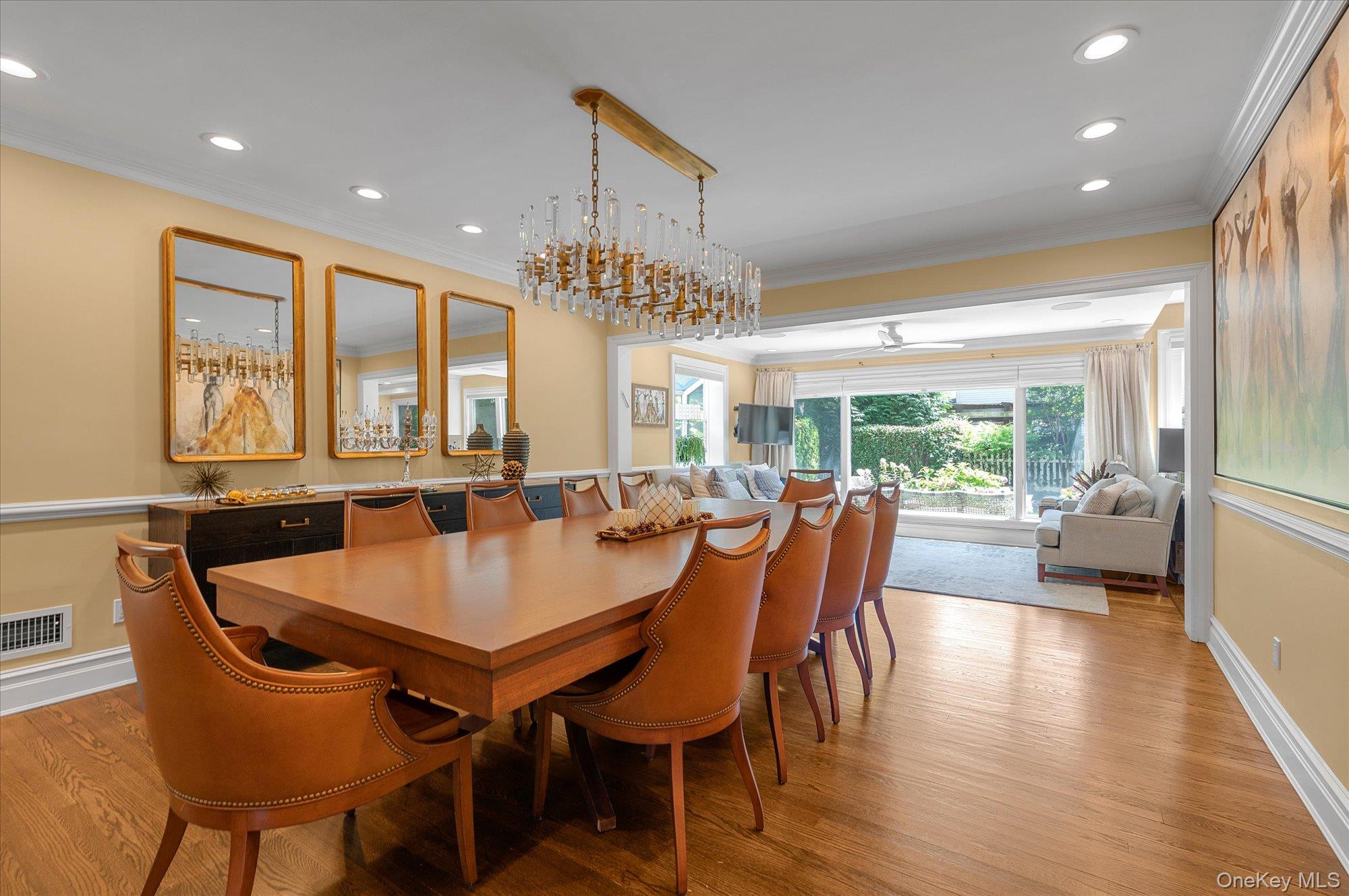 7 Stuyvesant Place, Lawrence, NY 11559