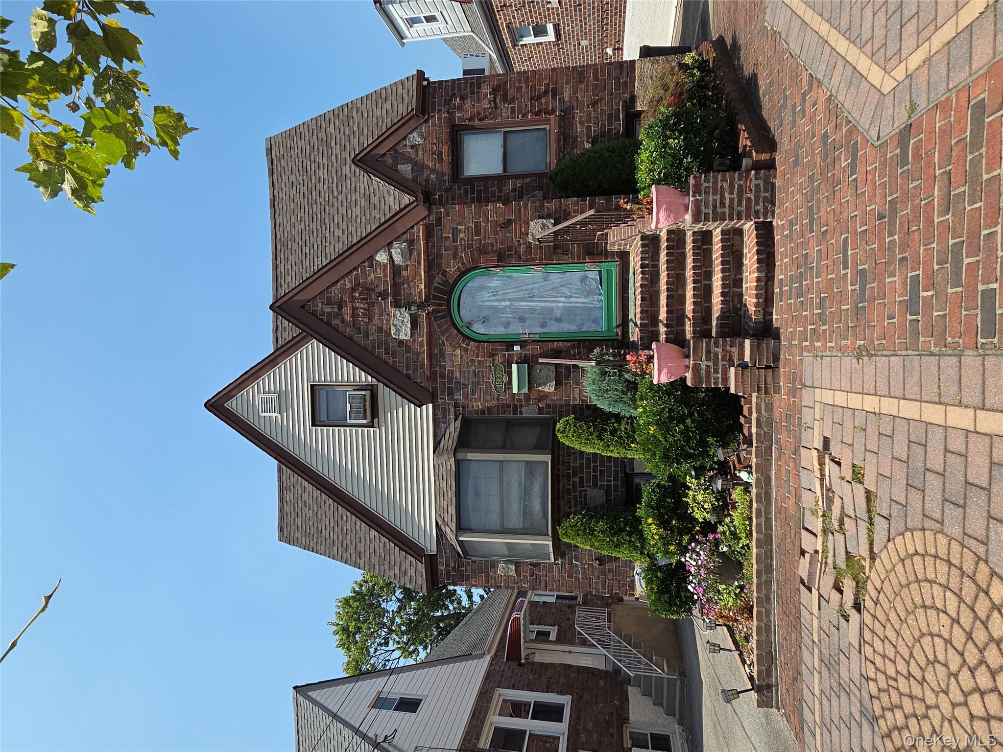 158-30 96, Howard Beach, NY 11414