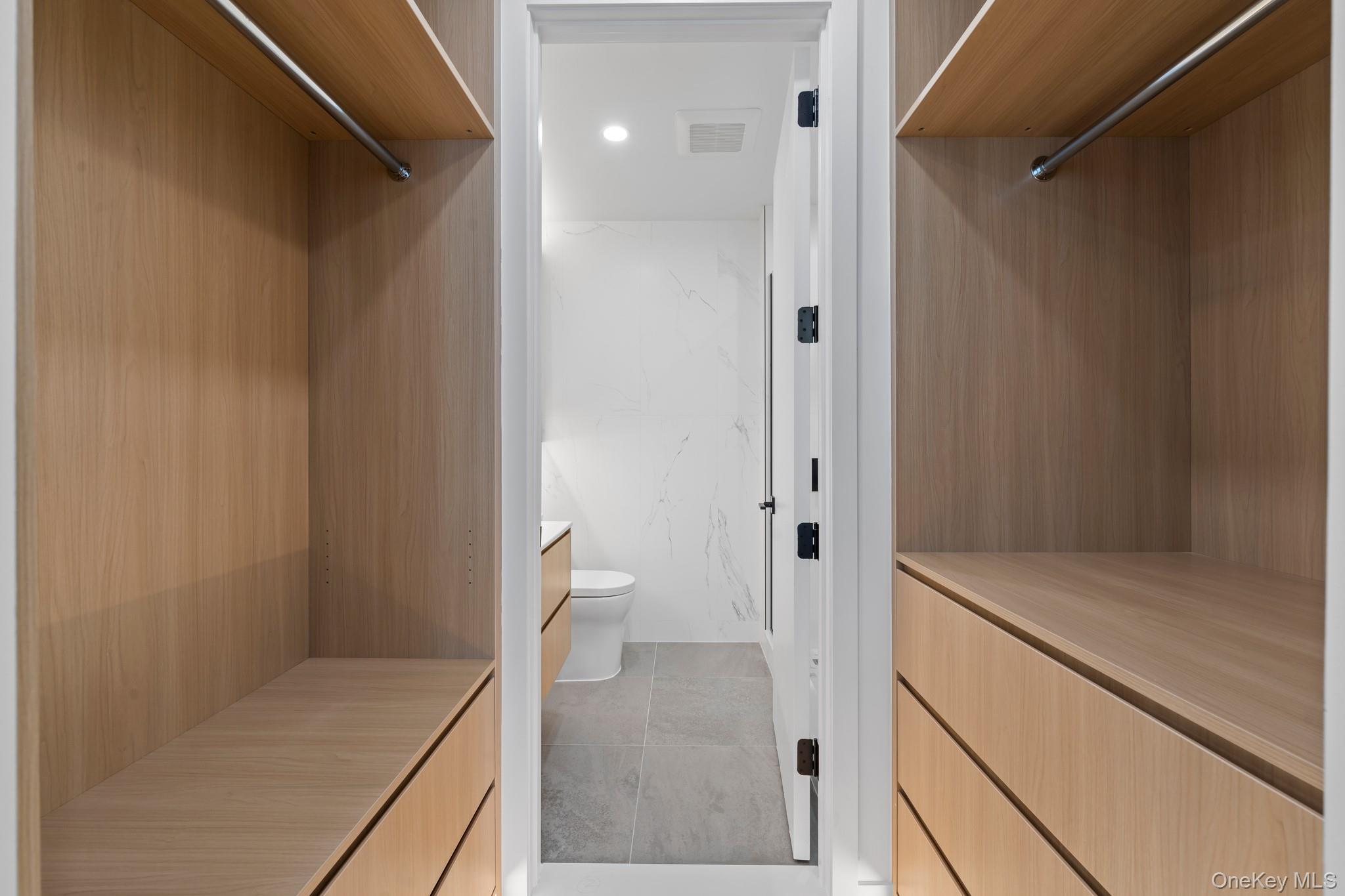 366 Harman Street # 2R, Brooklyn, NY 11237