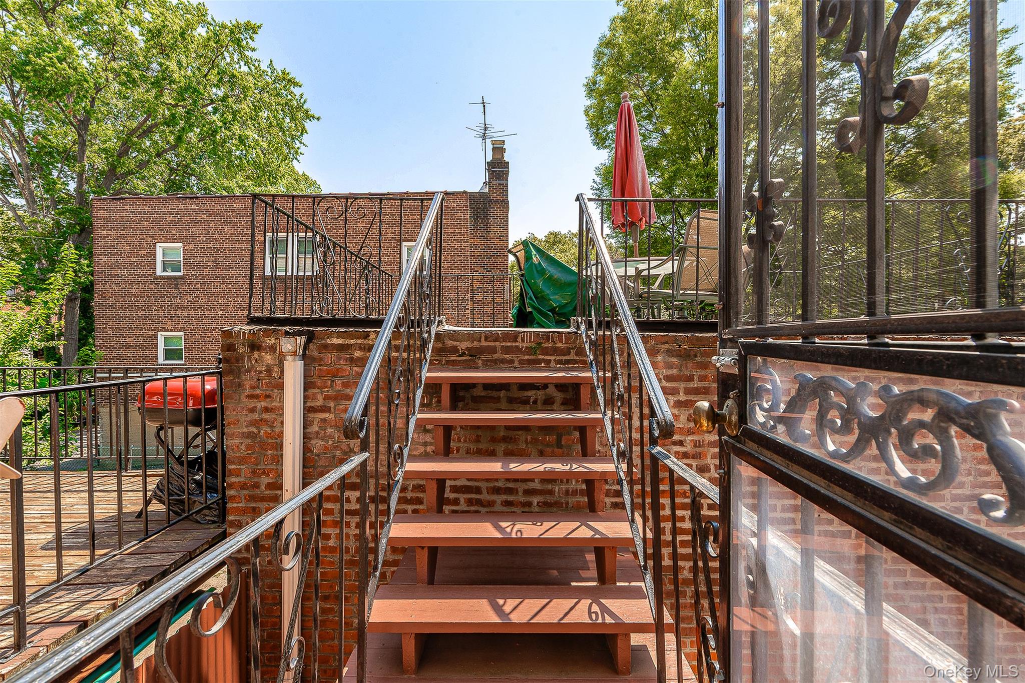 72-89 Yellowstone Boulevard, Forest Hills, NY 11375