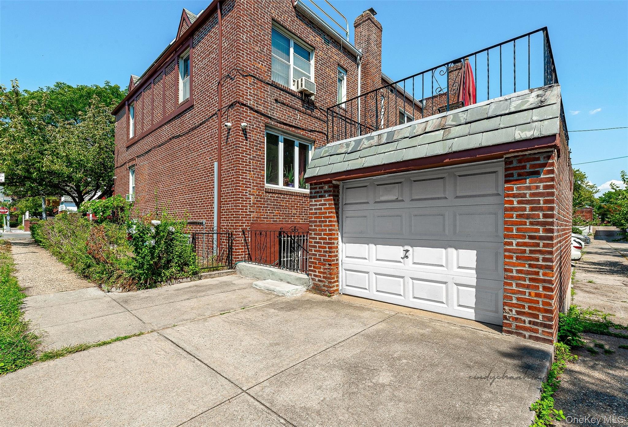 72-89 Yellowstone Boulevard, Forest Hills, NY 11375