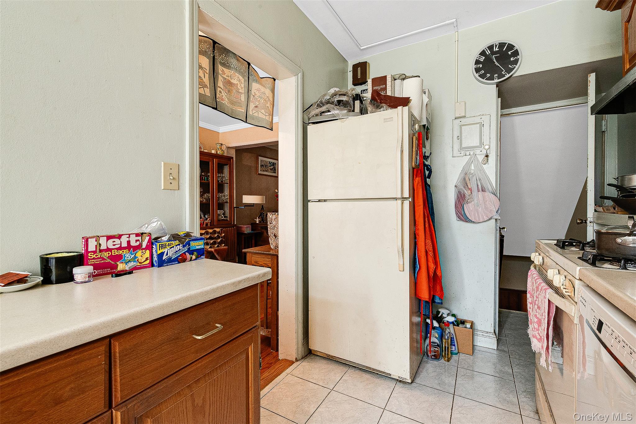 72-89 Yellowstone Boulevard, Forest Hills, NY 11375