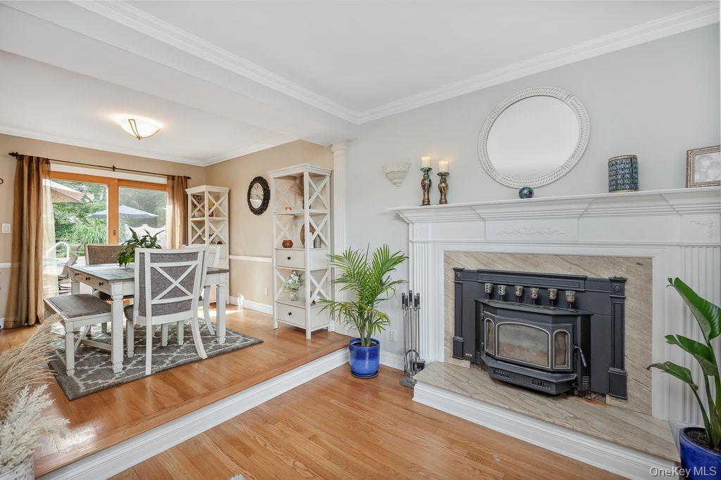 1 Earl Road, Melville, NY 11747