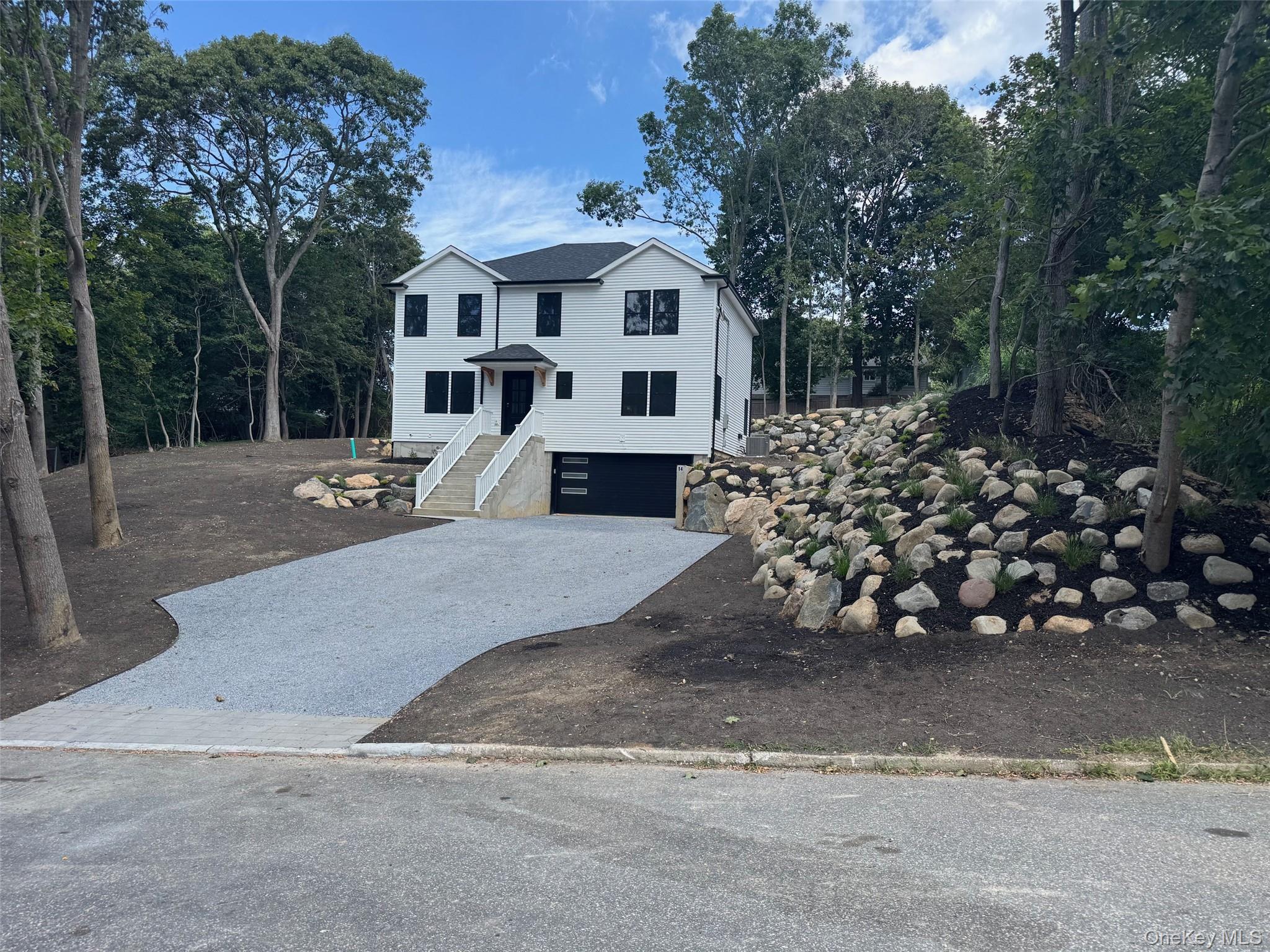 14 Long View Drive, Wading River, NY 11792