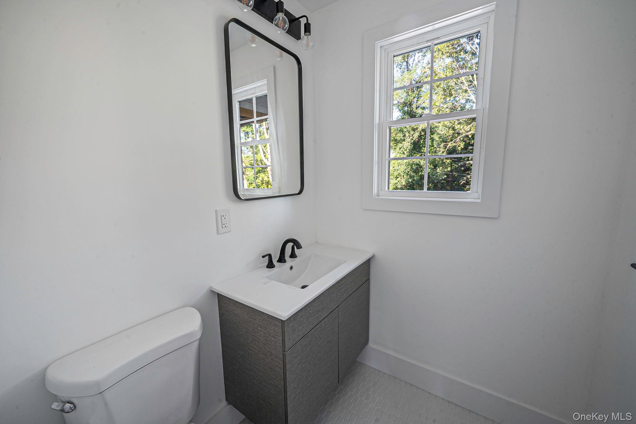 14 Long View Drive, Wading River, NY 11792