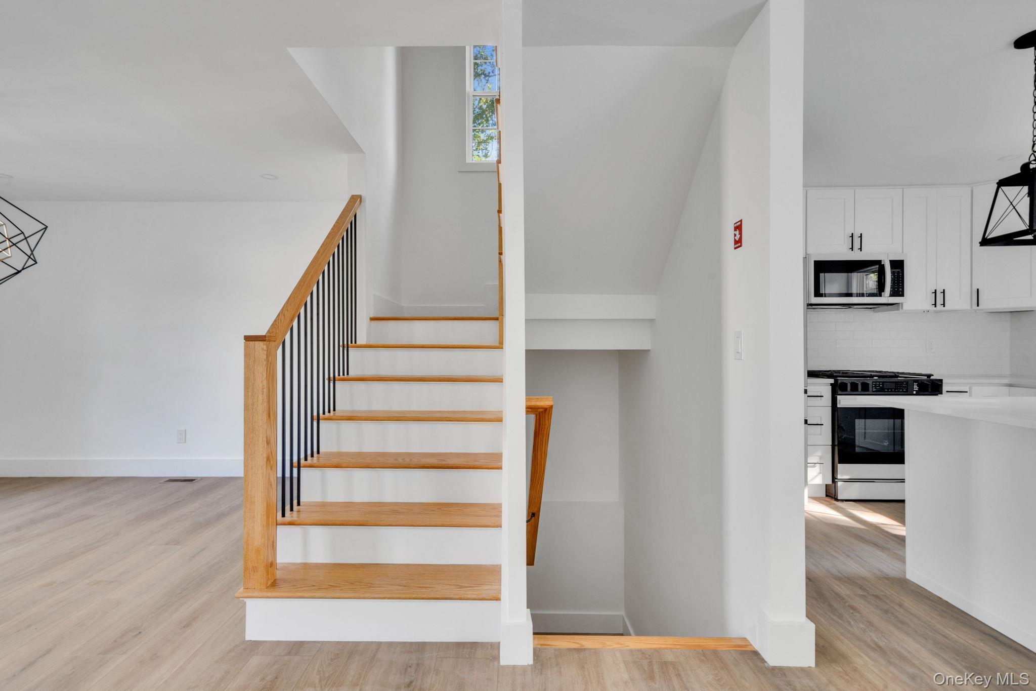 14 Long View Drive, Wading River, NY 11792