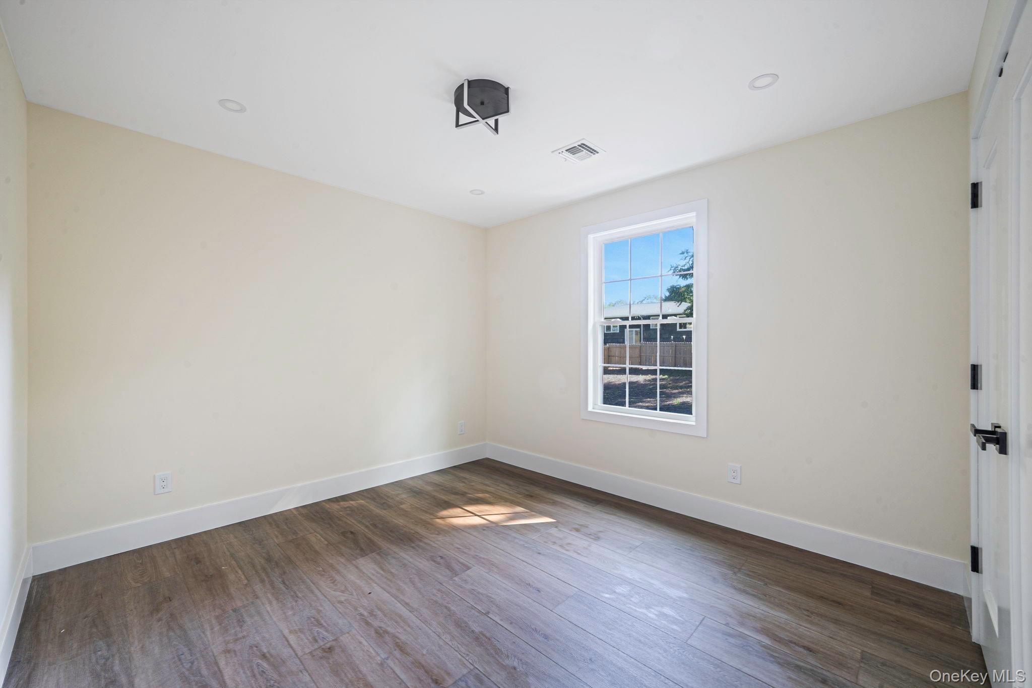 14 Long View Drive, Wading River, NY 11792