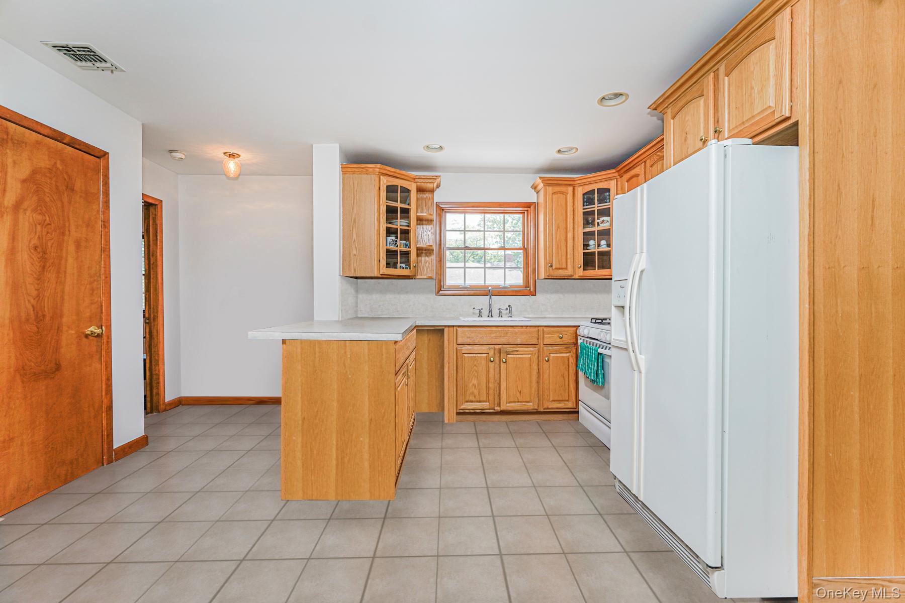 74 Longfellow Avenue, Staten Island, NY 10301