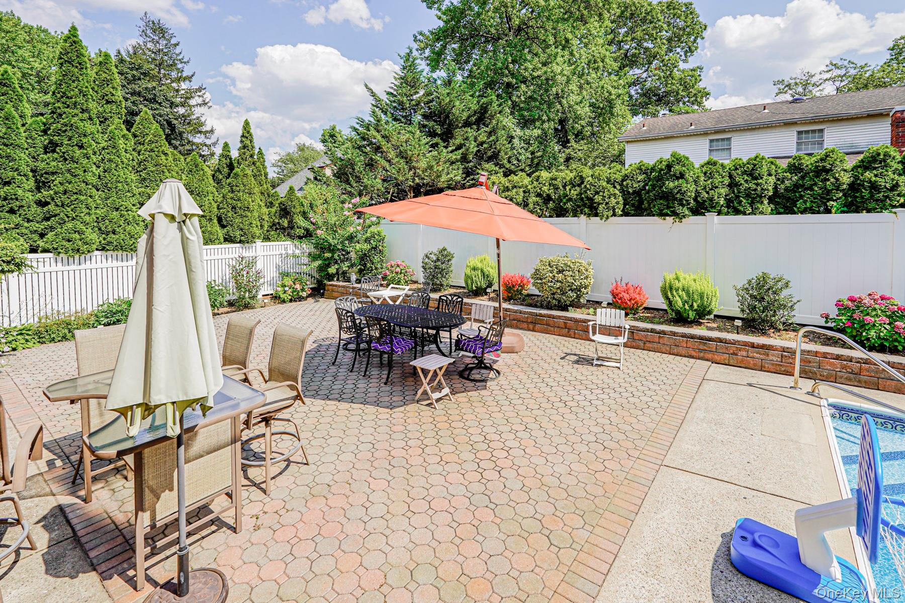 74 Longfellow Avenue, Staten Island, NY 10301