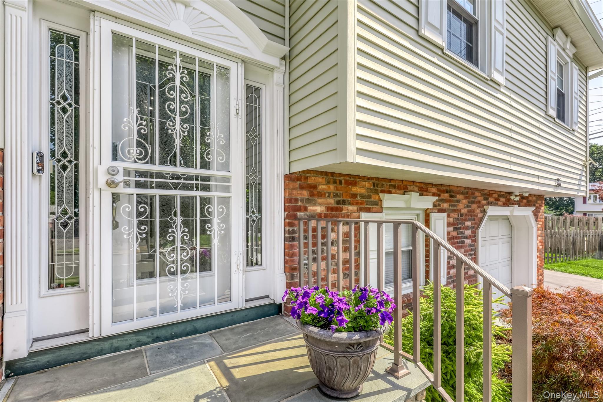 2 McGovern Drive, Garnerville, NY 10923