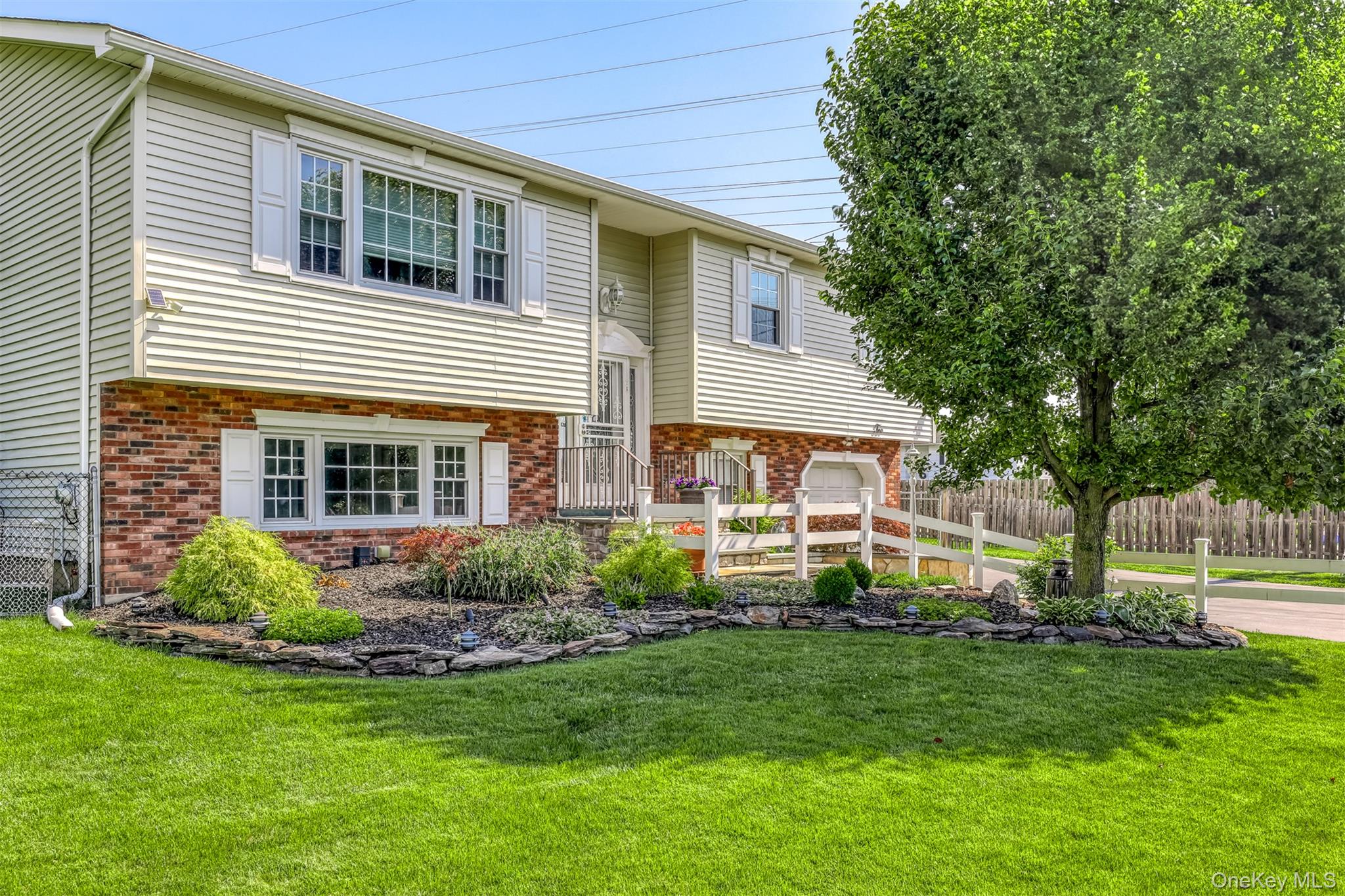 2 McGovern Drive, Garnerville, NY 10923