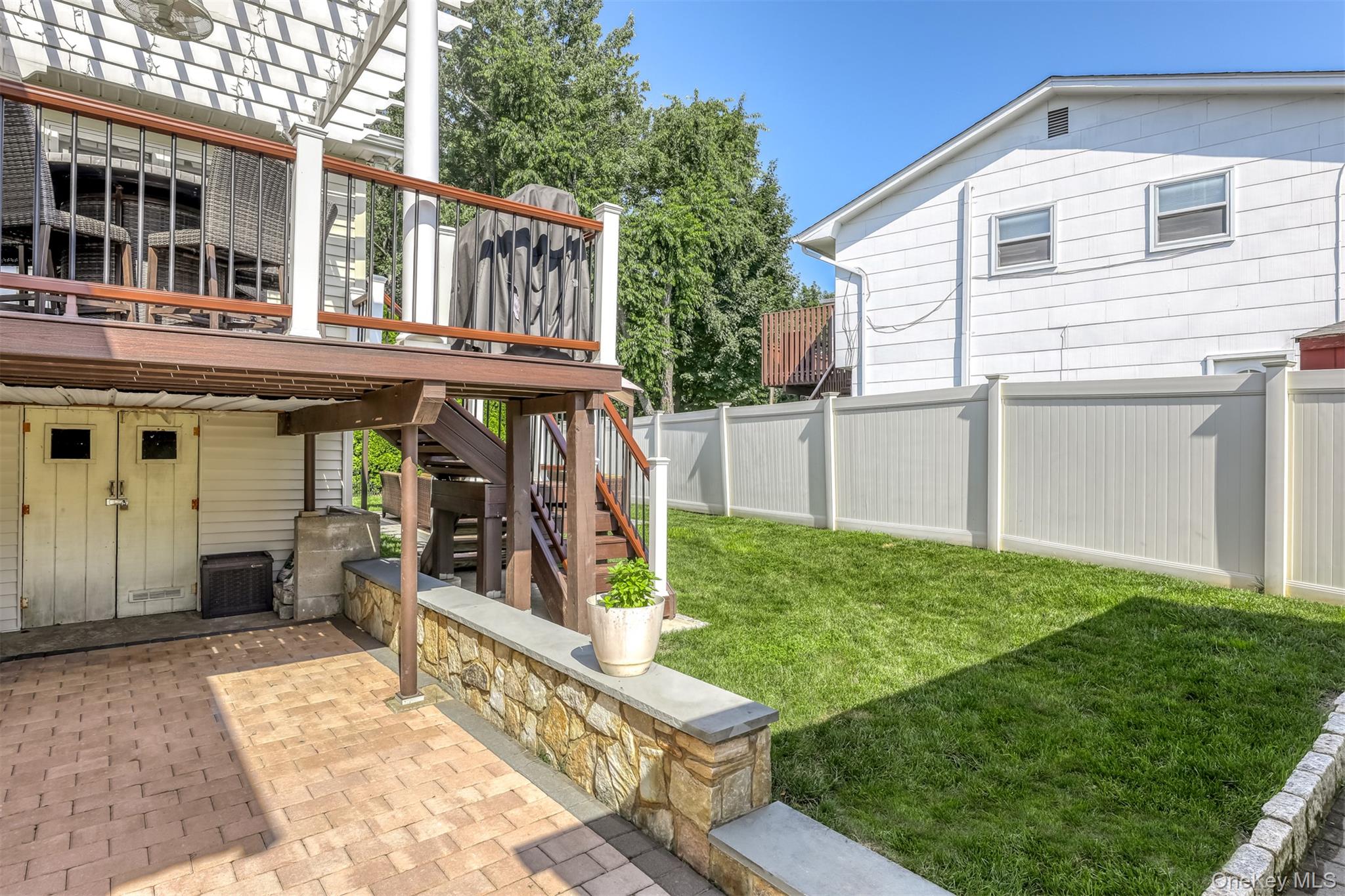 2 McGovern Drive, Garnerville, NY 10923