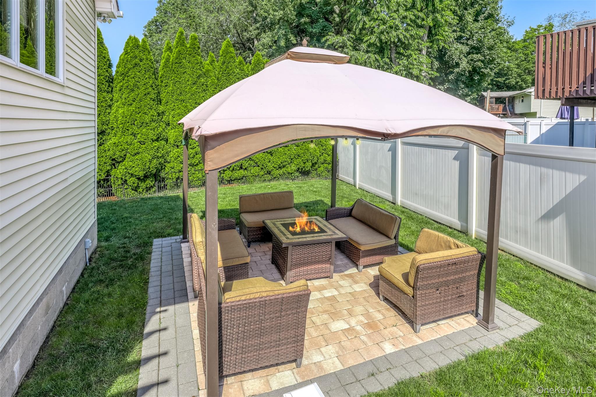 2 McGovern Drive, Garnerville, NY 10923