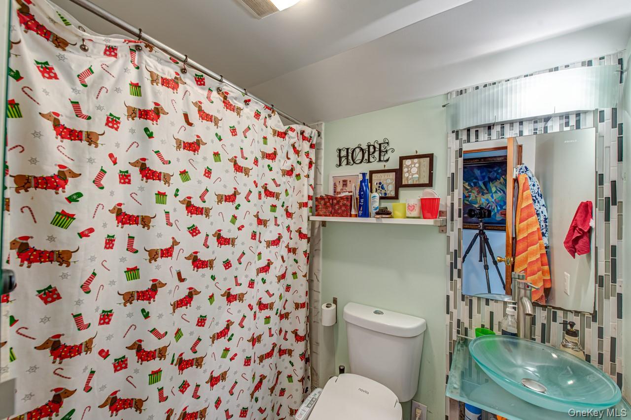 900 4th Street, West Babylon, NY 11704