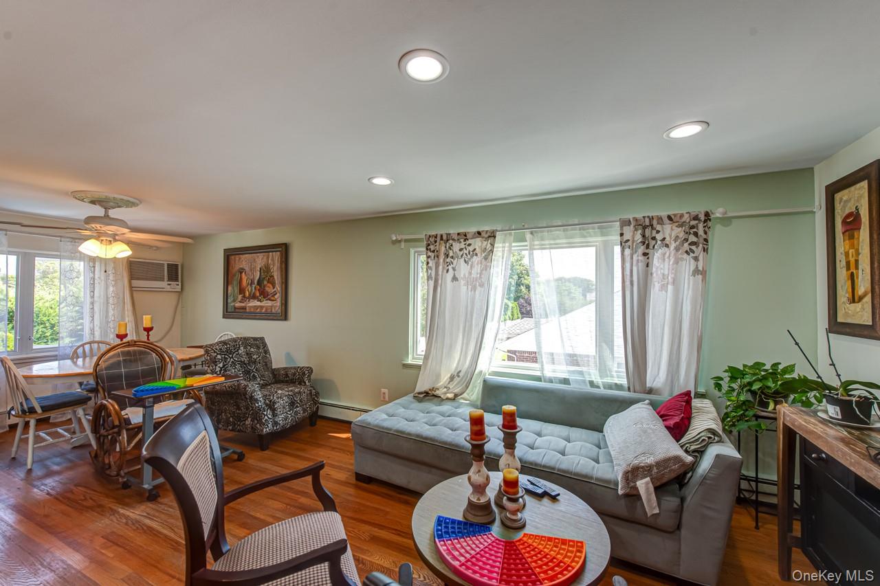 900 4th Street, West Babylon, NY 11704