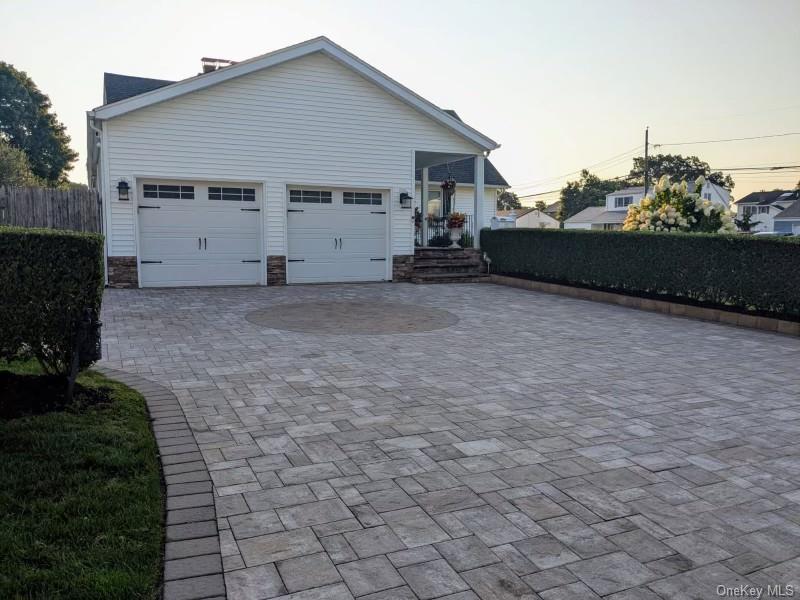 900 4th Street, West Babylon, NY 11704