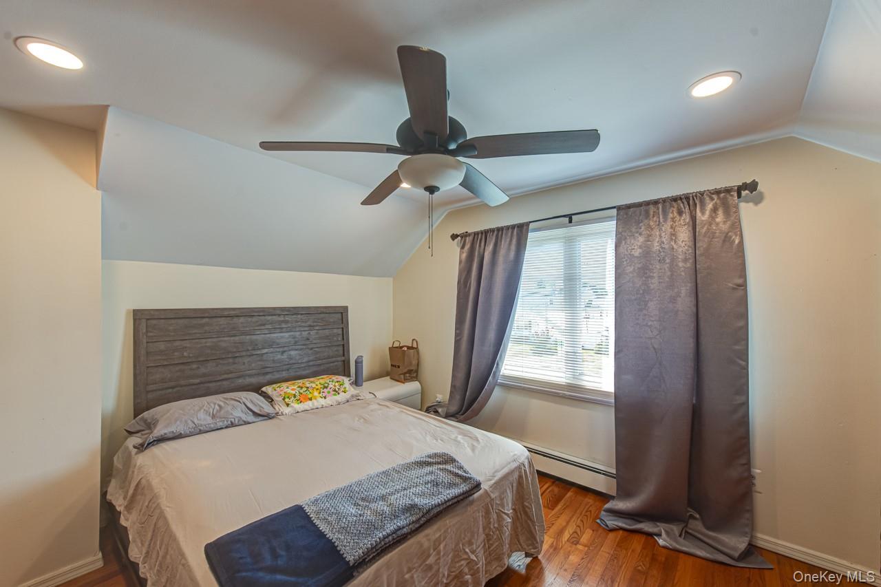 900 4th Street, West Babylon, NY 11704