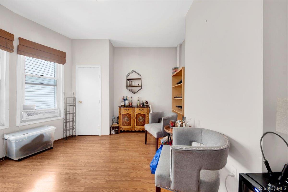 1573 Hollywood Avenue, Bronx, NY 10461