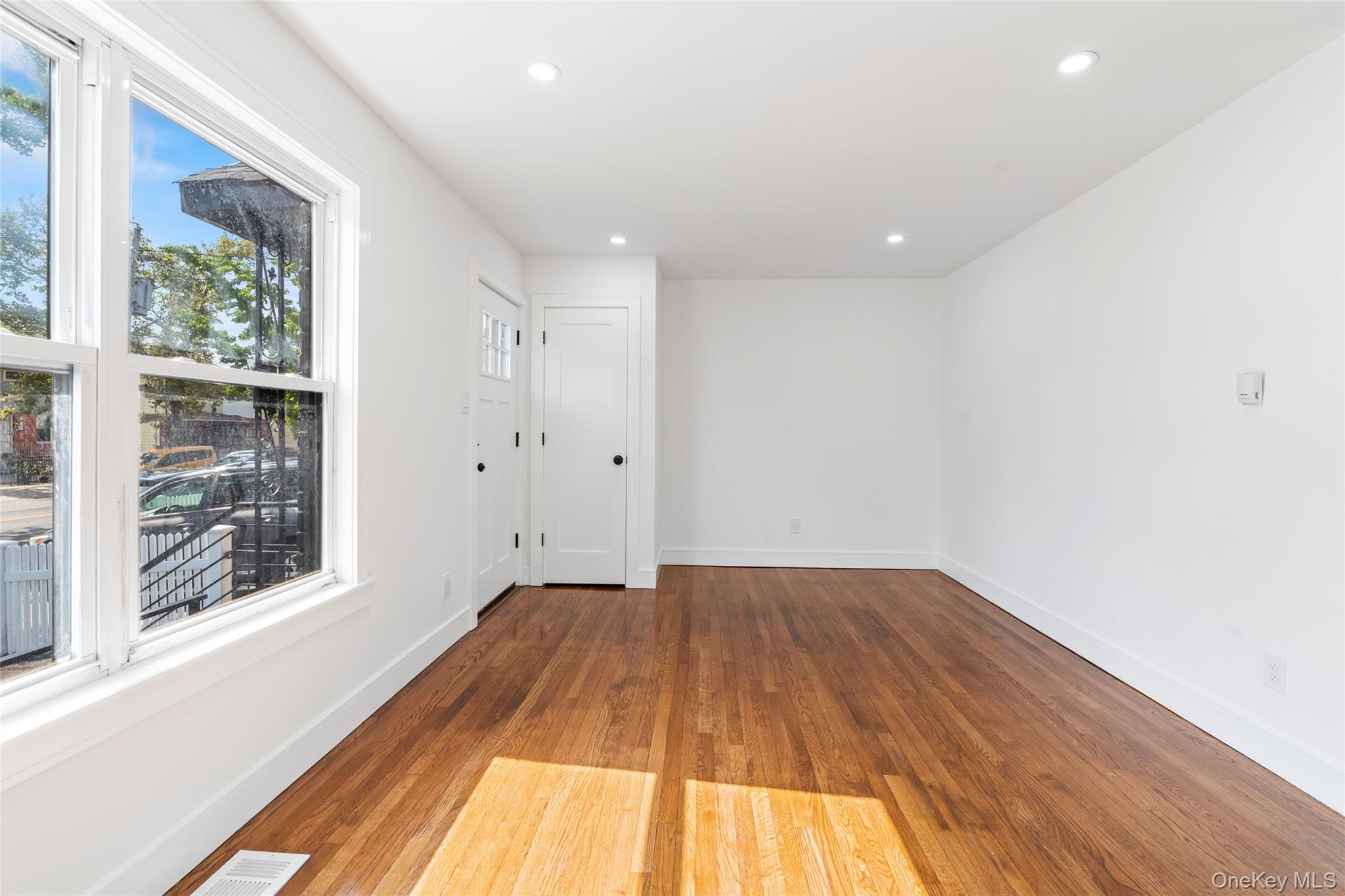 111-35 Sutphin Blvd, Jamaica, NY 11435