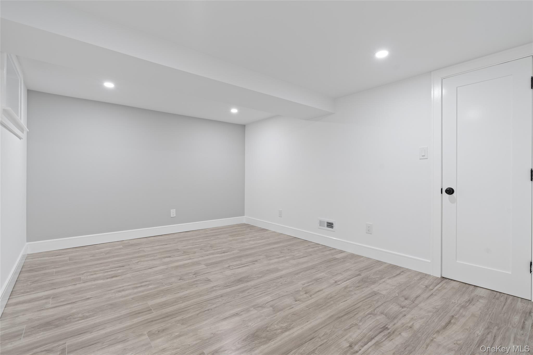 111-35 Sutphin Blvd, Jamaica, NY 11435