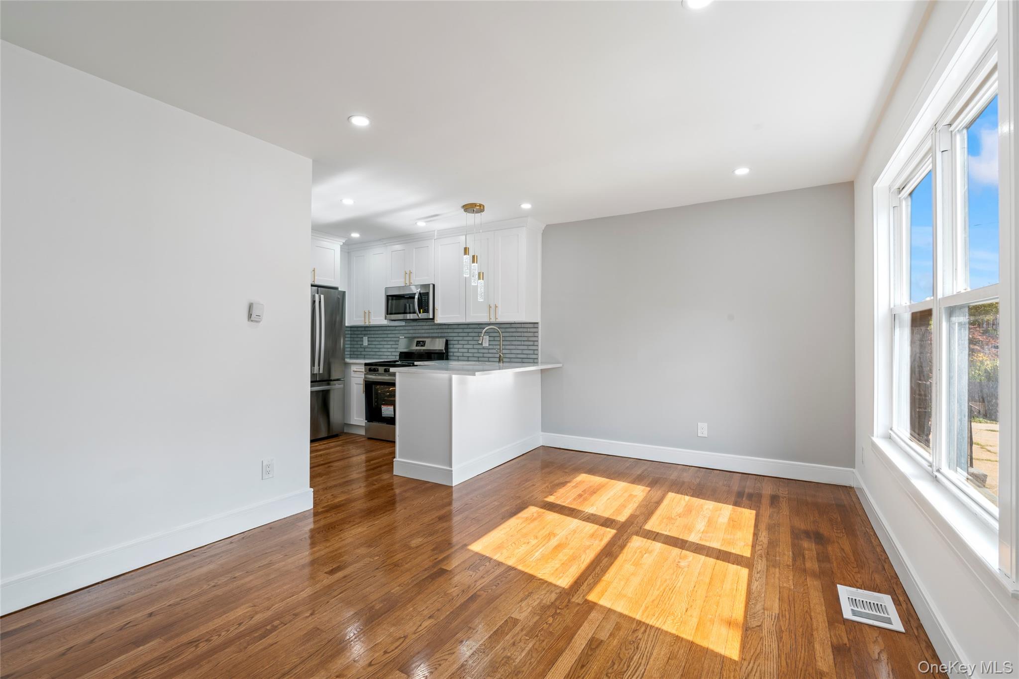 111-35 Sutphin Blvd, Jamaica, NY 11435