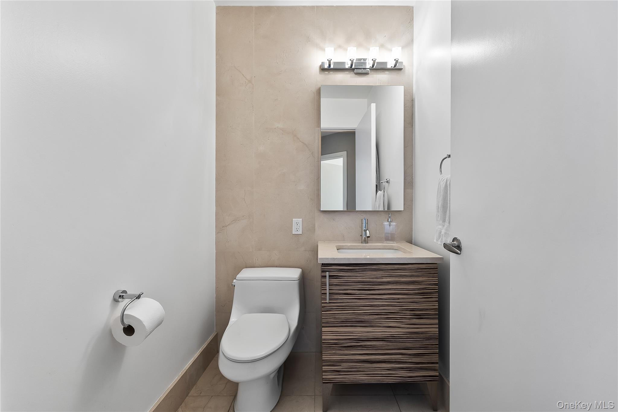 11-24 31 Avenue # 12A, Astoria, NY 11106