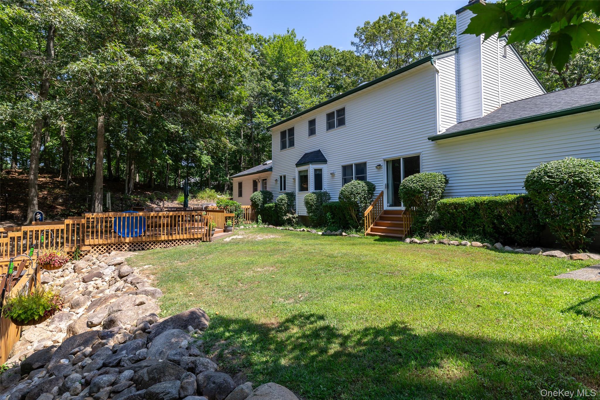 167 Farm Road E, Wading River, NY 11792