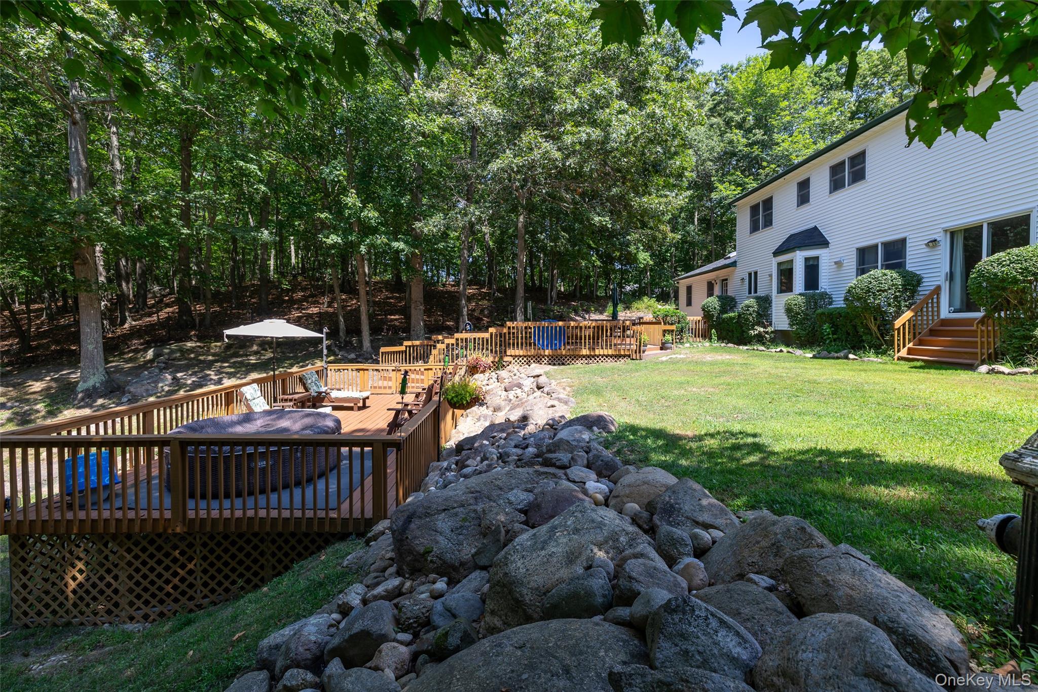 167 Farm Road E, Wading River, NY 11792