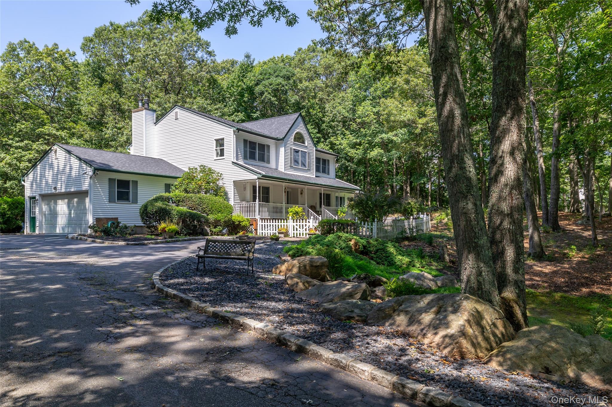 167 Farm Road E, Wading River, NY 11792