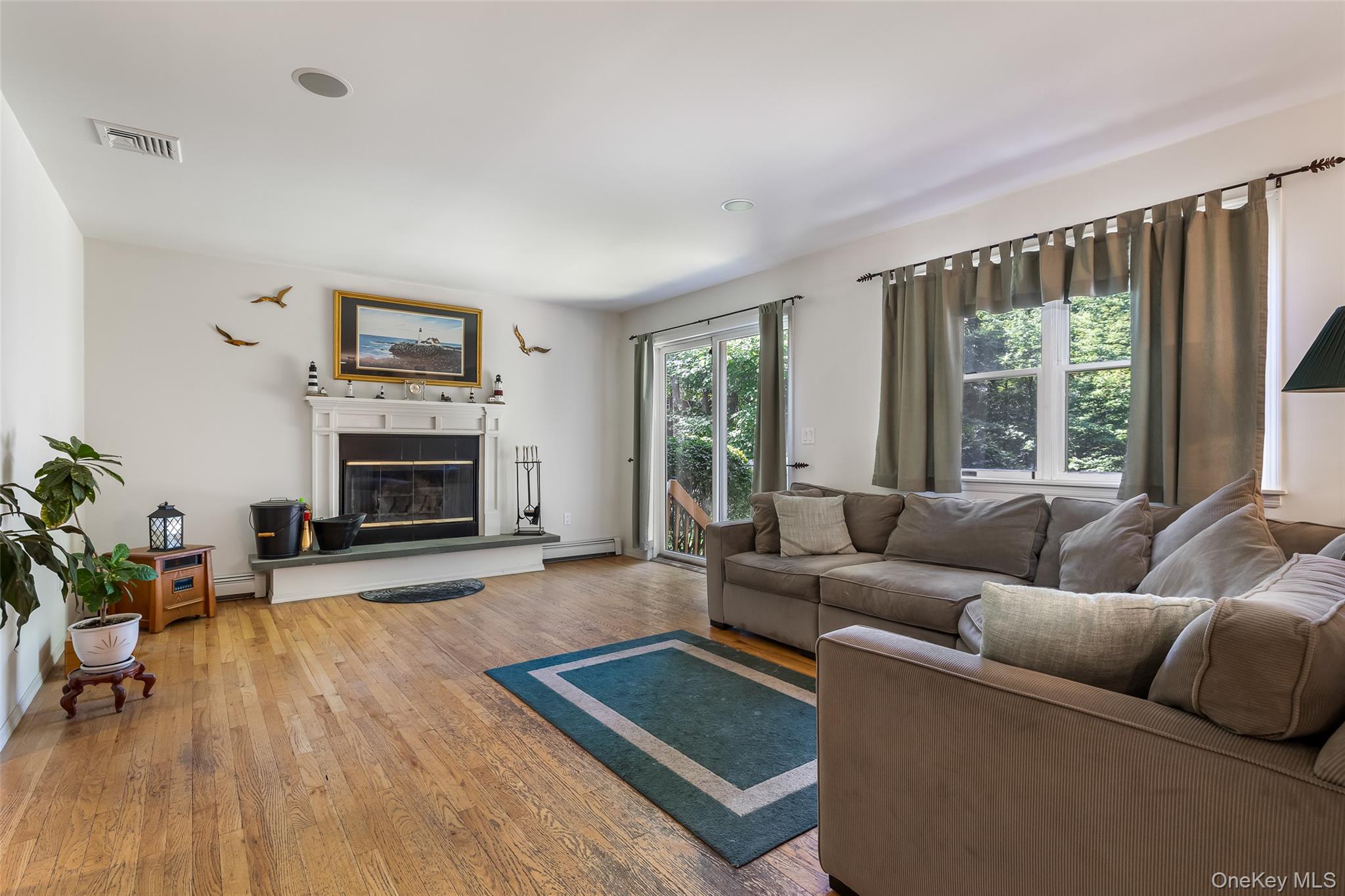 167 Farm Road E, Wading River, NY 11792