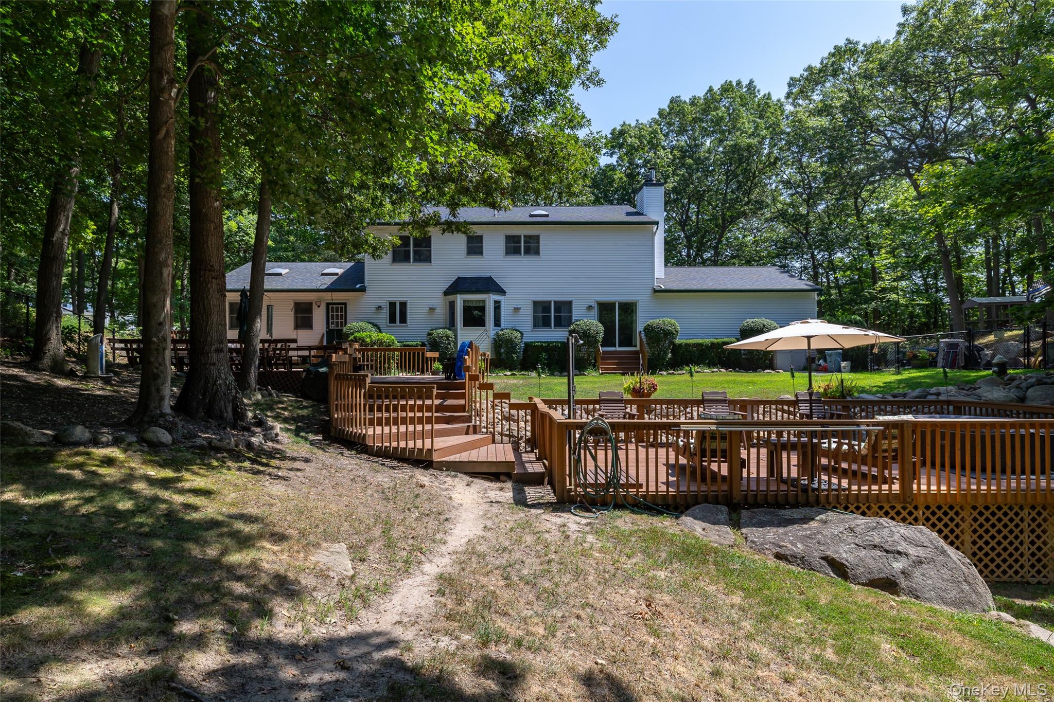 167 Farm Road E, Wading River, NY 11792