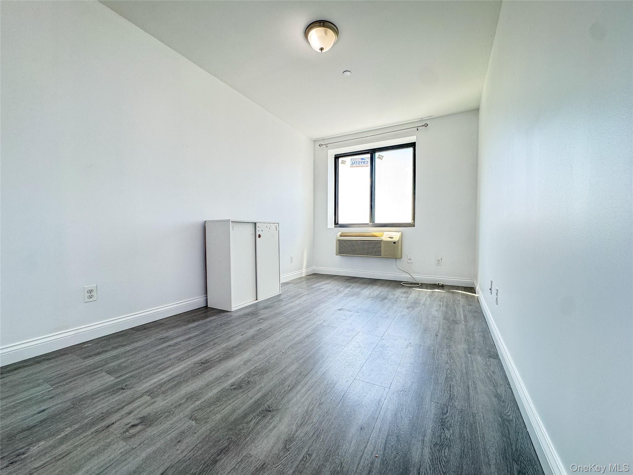 7026 Queens Boulevard # 7F, Woodside, NY 11377