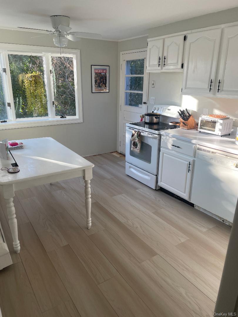 275 N Utica Avenue, Massapequa, NY 11758