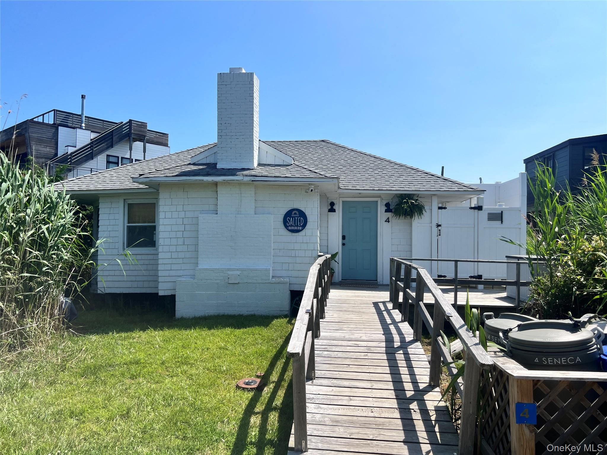 4 Seneca Street, Ocean Beach, NY 11770