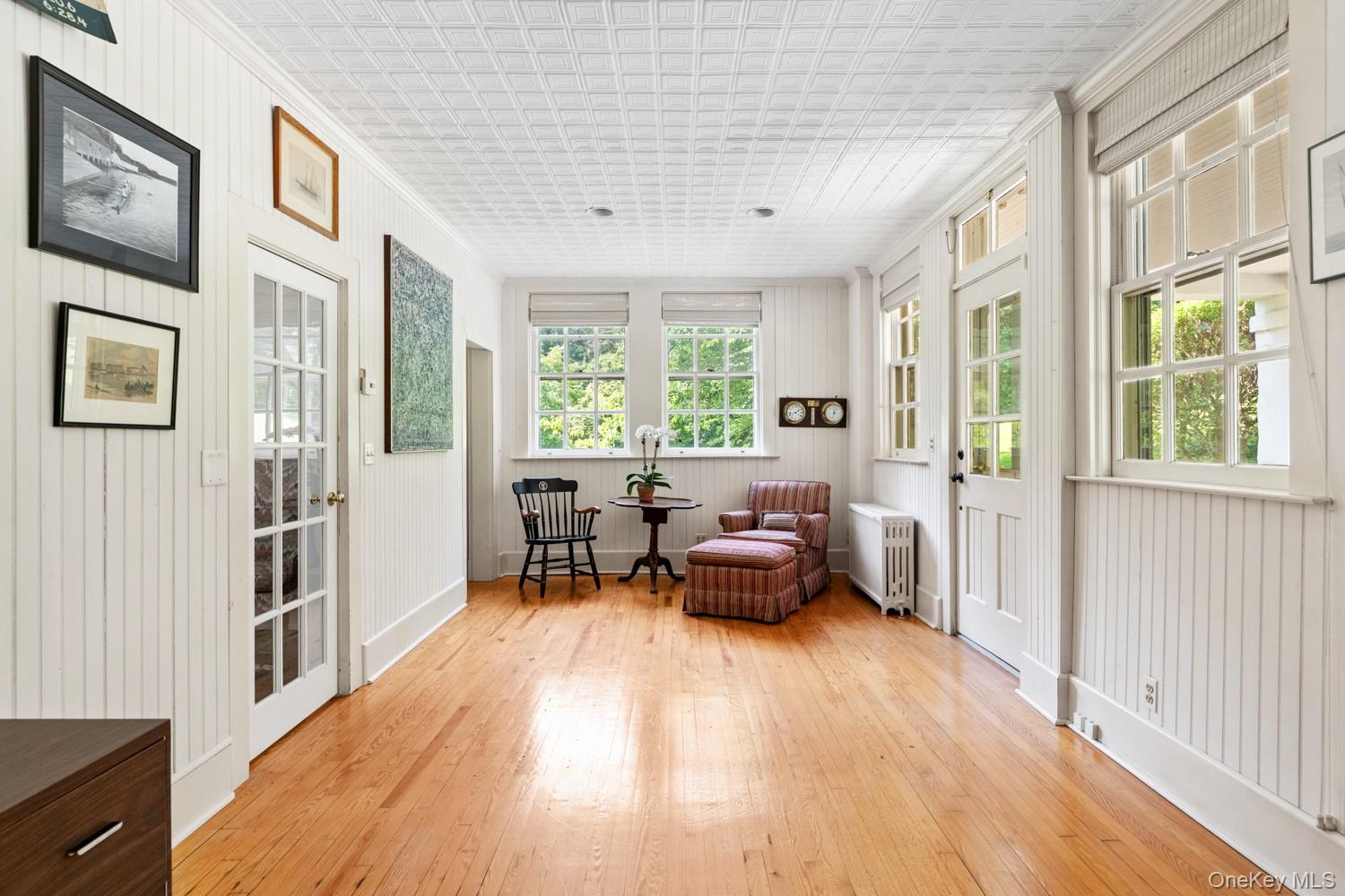 62 Cove Neck Road, Cove Neck, NY 11771