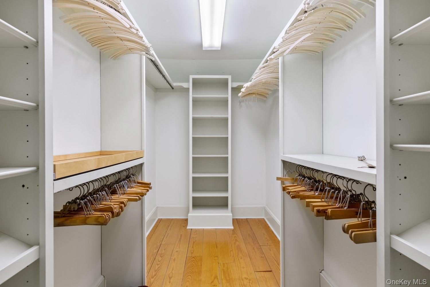 62 Cove Neck Road, Cove Neck, NY 11771