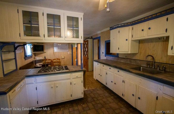 3076 State Route 28, Shokan, NY 12481